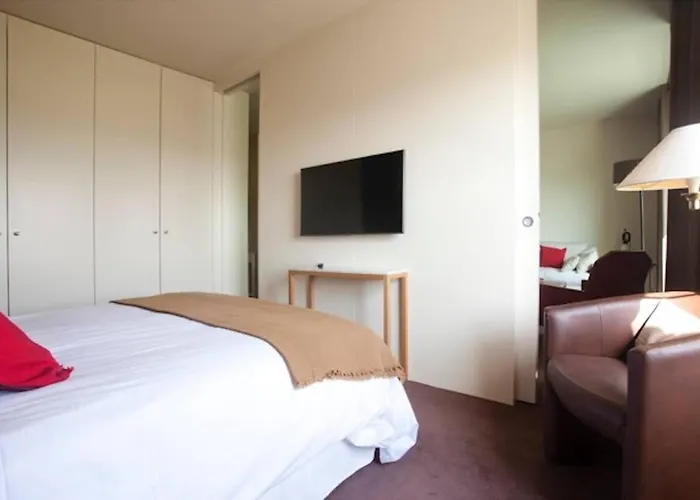 Center Appartment, & Golf Walking Tour * Biarritz