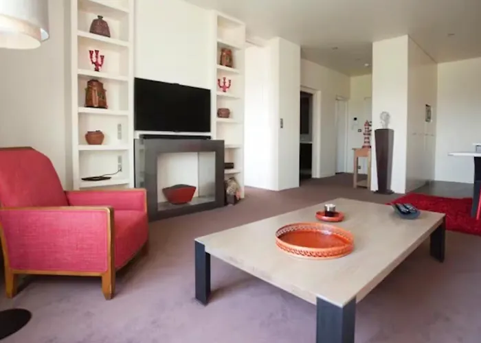 Center Appartment, & Golf Walking Tour Апартаменти *