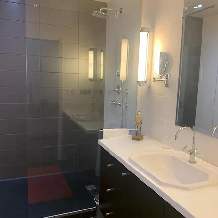 Апартаменти Center Appartment, & Golf Walking Tour *